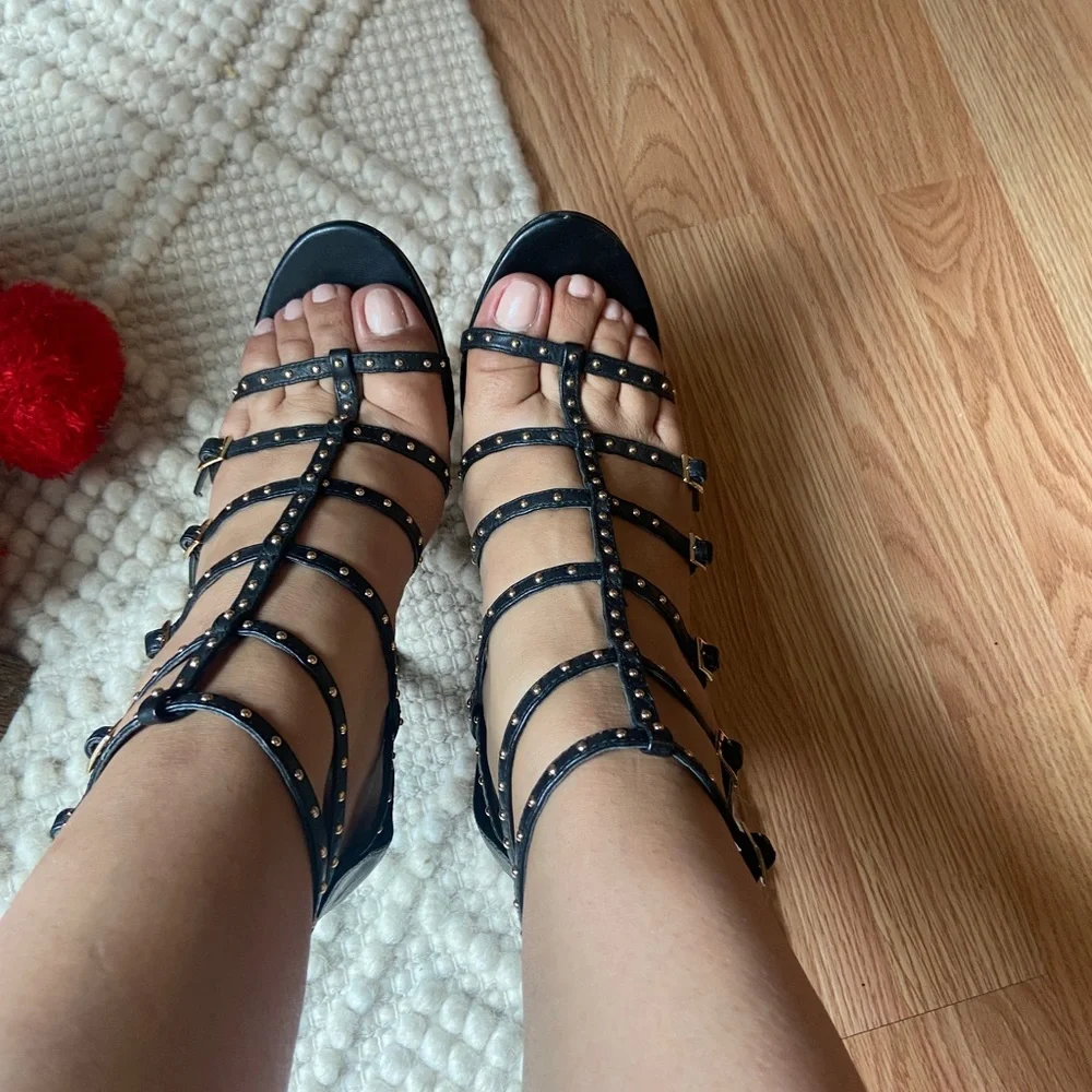 COPY - Vince Camuto gladiator heeled sandals . Size 7 - Picture 7 of 8